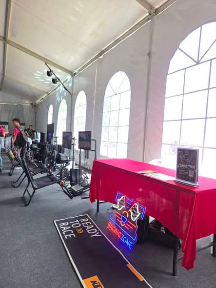 AKG Esports booth crowd at Minggu Perpaduan 2026